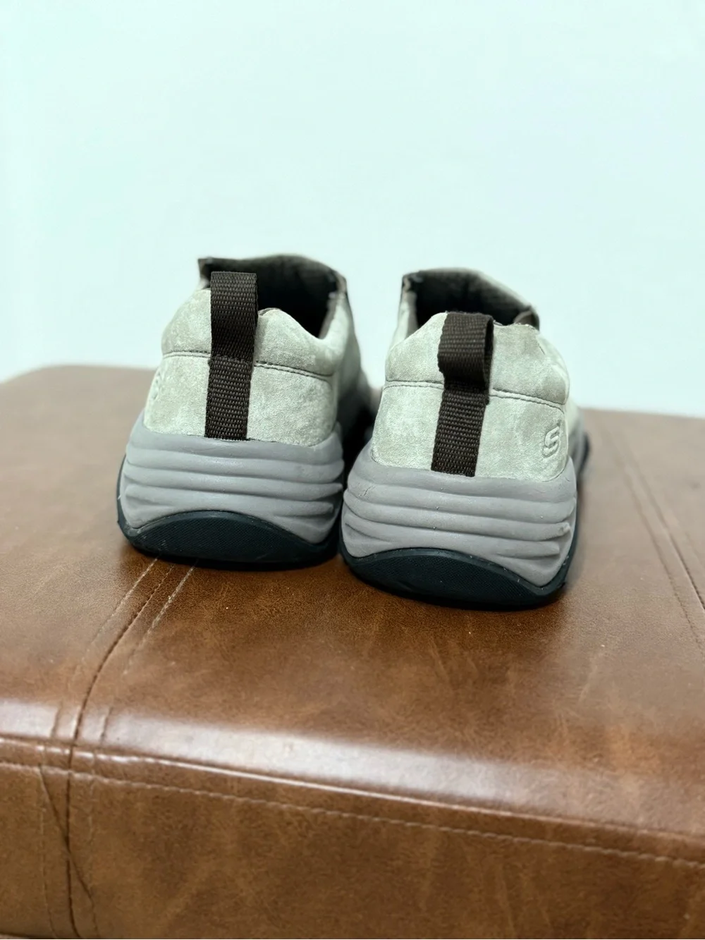 Skechers Arch Fit Maverick Leather Slip Ins 7.5